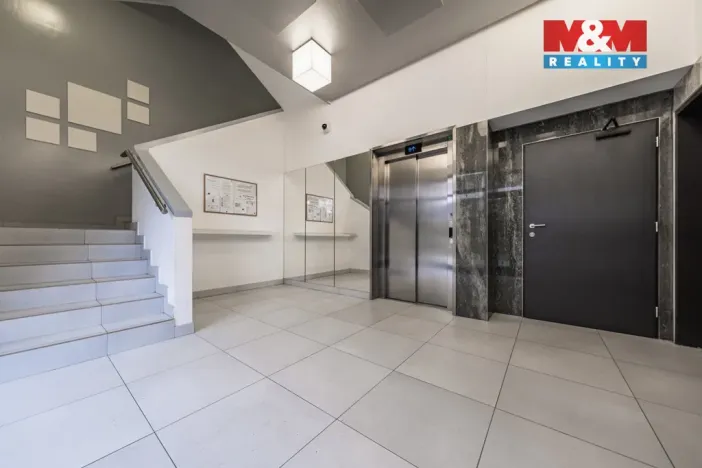 Prodej bytu 2+kk, Praha - Dolní Měcholupy, Honzíkova, 54 m2