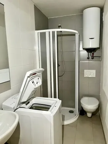 Pronájem bytu 1+kk, Spomyšl, 26 m2