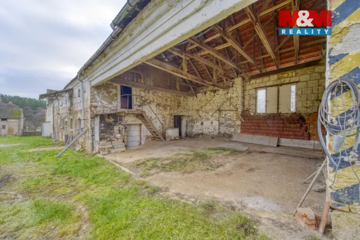 Prodej rodinného domu, Stříbro - Otročín, 300 m2