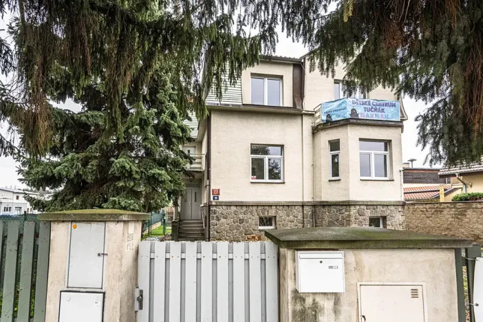 Prodej obchodního prostoru, Praha - Štěrboholy, Ústřední, 280 m2