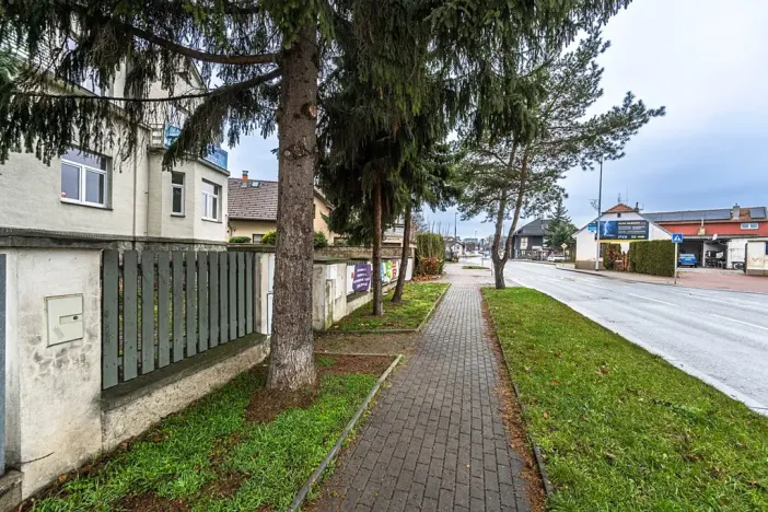 Prodej obchodního prostoru, Praha - Štěrboholy, Ústřední, 280 m2