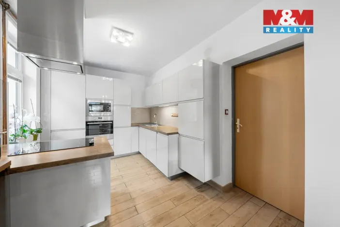 Prodej ubytování, Horní Blatná, Vančurova, 230 m2