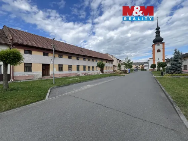 Prodej rodinného domu, Měrovice nad Hanou, 256 m2