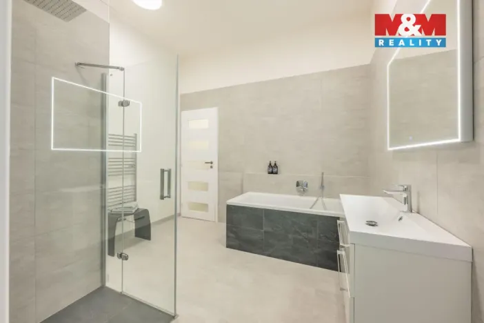 Prodej bytu 3+1, Praha - Vinohrady, Balbínova, 96 m2