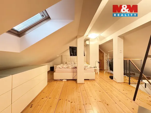 Prodej bytu 2+kk, Praha - Střešovice, Za Pohořelcem, 114 m2