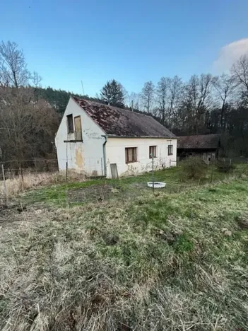 Prodej podílu vícegeneračního domu, Lužná, Čejkovka, 250 m2