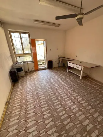 Prodej komerční nemovitosti, Čelákovice, Masarykova, 156 m2