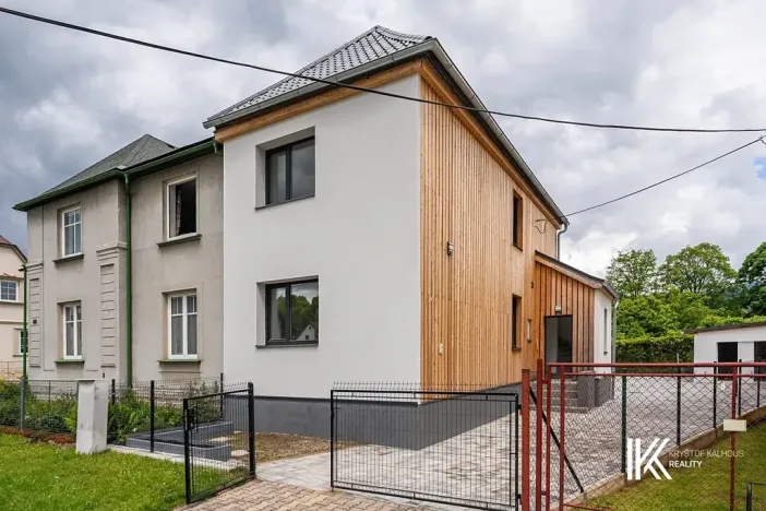 Prodej ubytování, Mladé Buky, 133 m2