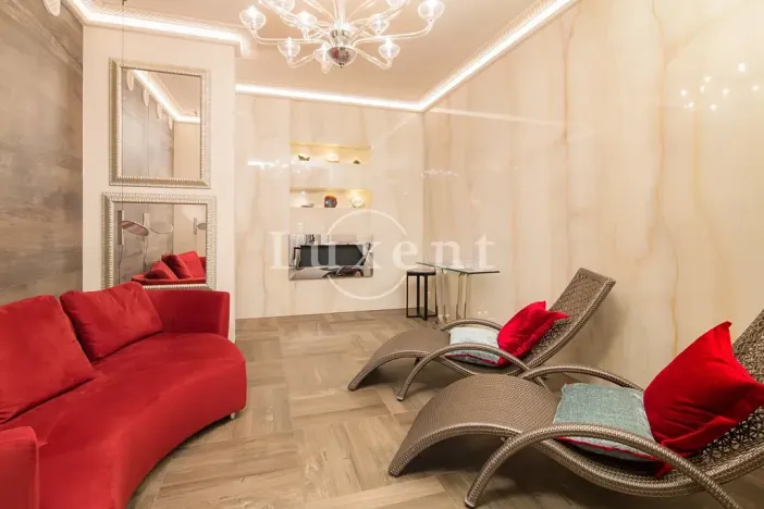 Prodej bytu 3+kk, Karlovy Vary, Vřídelní, 238 m2