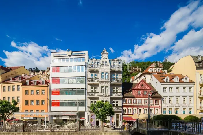 Prodej bytu 2+kk, Karlovy Vary, Vřídelní, 63 m2