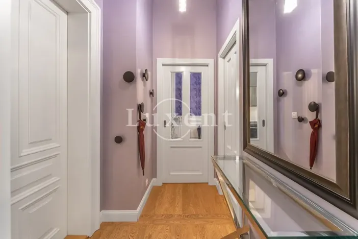 Prodej bytu 2+kk, Karlovy Vary, Vřídelní, 62 m2