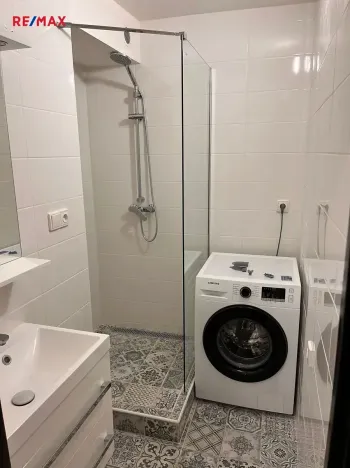 Pronájem bytu 1+kk, Pardubice, Jindřišská, 40 m2