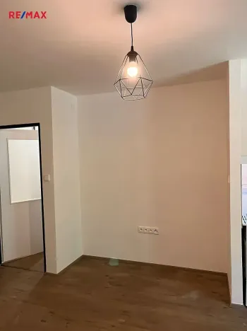 Pronájem bytu 1+kk, Pardubice, Jindřišská, 40 m2