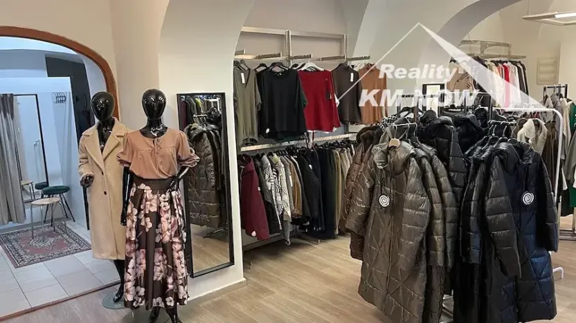 Pronájem obchodního prostoru, Kroměříž, Velké náměstí, 55 m2