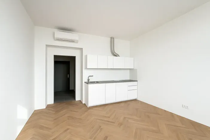 Pronájem bytu 1+kk, Praha - Vinohrady, 27 m2