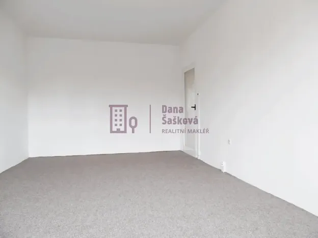 Pronájem bytu 3+1, Jindřichův Hradec, sídliště U Nádraží, 87 m2