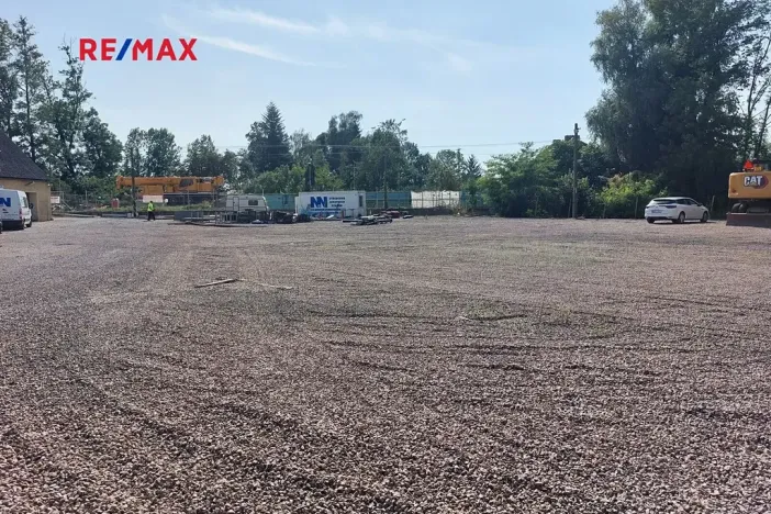 Prodej komerční nemovitosti, Církvice, 6984 m2