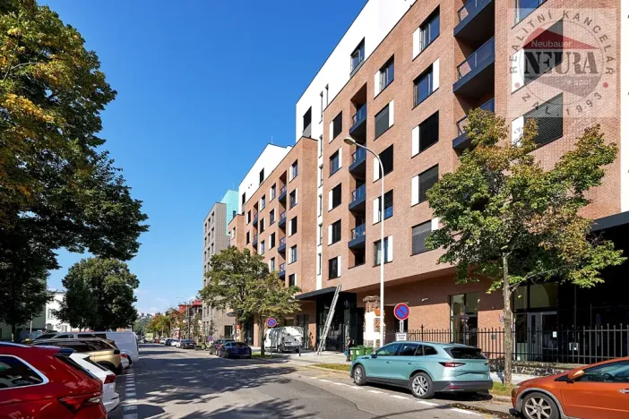 Pronájem bytu 2+kk, Praha - Holešovice, Jankovcova, 65 m2