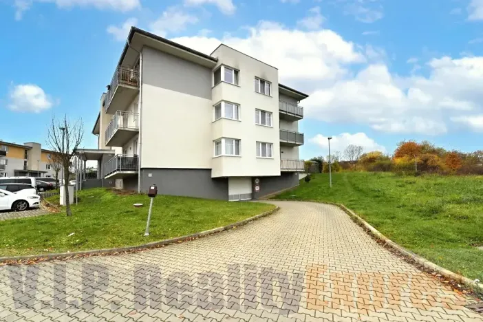 Prodej bytu 3+kk, Praha - Kyje, Břeclavská, 70 m2