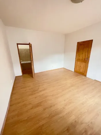 Pronájem bytu 2+kk, Praha - Michle, Pobočná, 44 m2