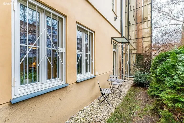 Prodej bytu 2+kk, Praha - Smíchov, Grafická, 49 m2