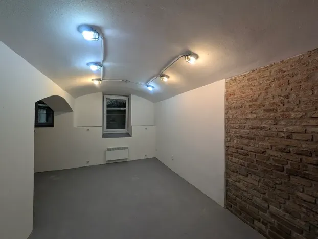 Pronájem komerční nemovitosti, Praha - Bubeneč, Sochařská, 55 m2