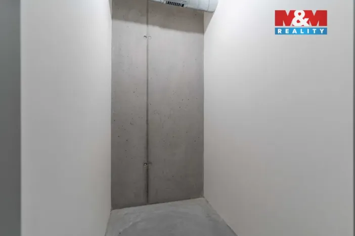 Pronájem bytu 1+kk, Plzeň - Doubravka, Dílenská, 45 m2