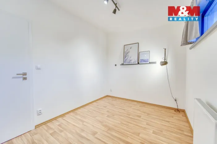 Pronájem bytu 2+kk, Plzeň, České údolí, 37 m2