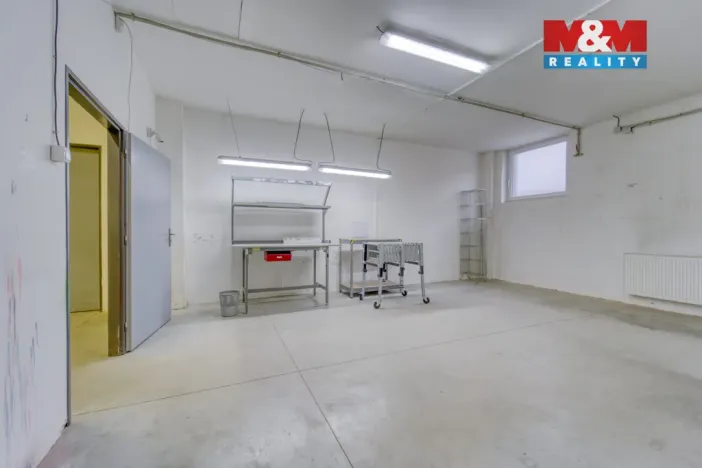 Pronájem výrobních prostor, Rokycany - Nové Město, Dukelská, 676 m2