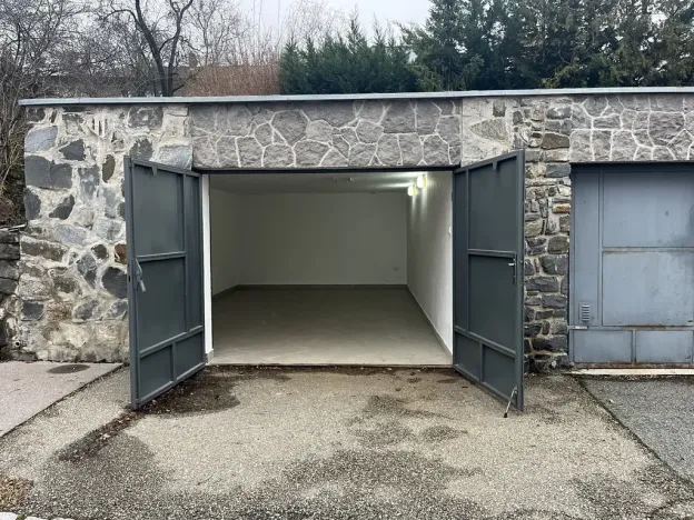 Pronájem garáže, Brno, Preslova, 24 m2