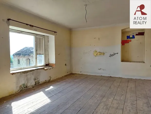 Prodej rodinného domu, Nebužely, 300 m2