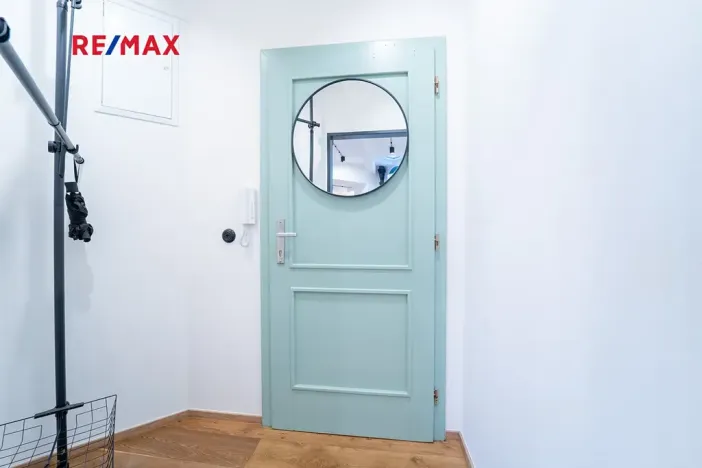 Prodej bytu 1+kk, Praha - Holešovice, Veverkova, 40 m2