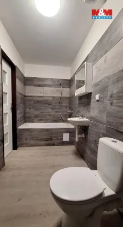 Pronájem bytu 1+1, Úpice, Palackého, 41 m2