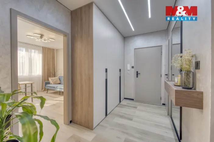 Prodej bytu 3+1, Plzeň - Skvrňany, Vojanova, 72 m2