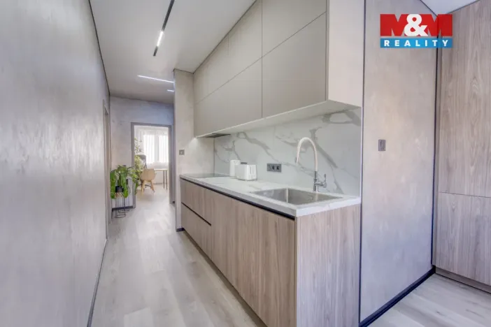 Prodej bytu 3+1, Plzeň - Skvrňany, Vojanova, 72 m2