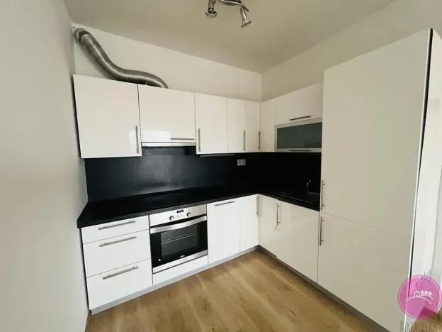 Pronájem bytu 2+kk, Olomouc, Peškova, 55 m2