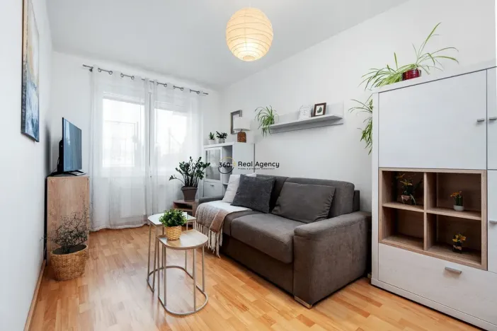 Prodej bytu 2+kk, Praha - Vinoř, Českodubská, 63 m2