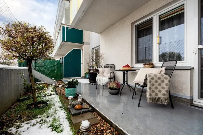 Prodej bytu 2+kk, Praha - Vinoř, Českodubská, 63 m2