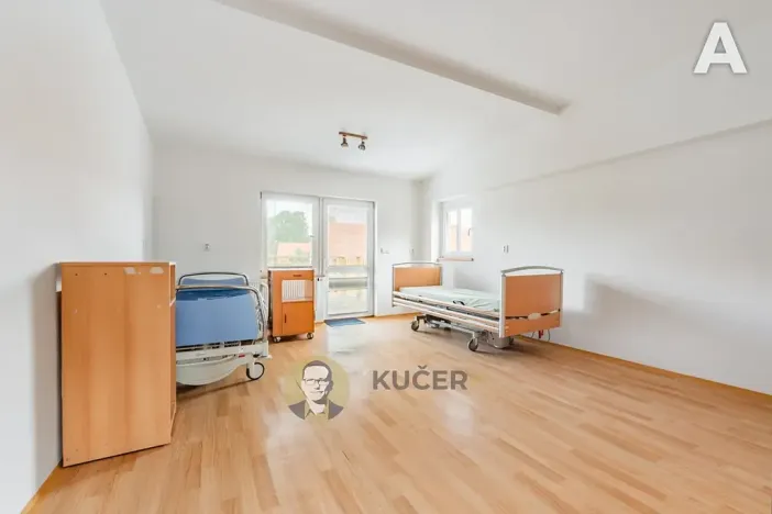 Prodej skladu, Velká Chmelištná, 550 m2