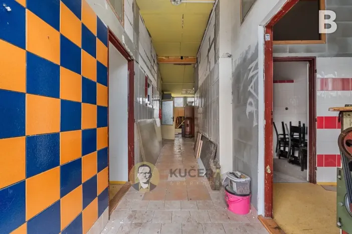 Prodej výrobních prostor, Velká Chmelištná, 550 m2