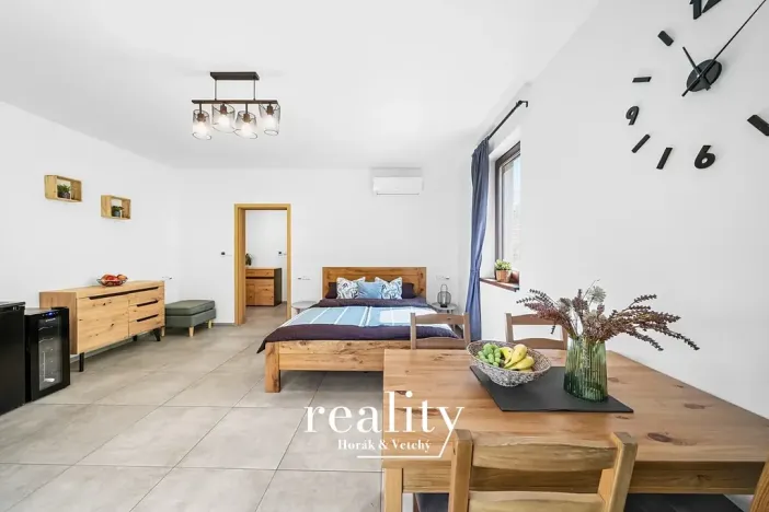 Prodej ubytování, Perná, 205 m2