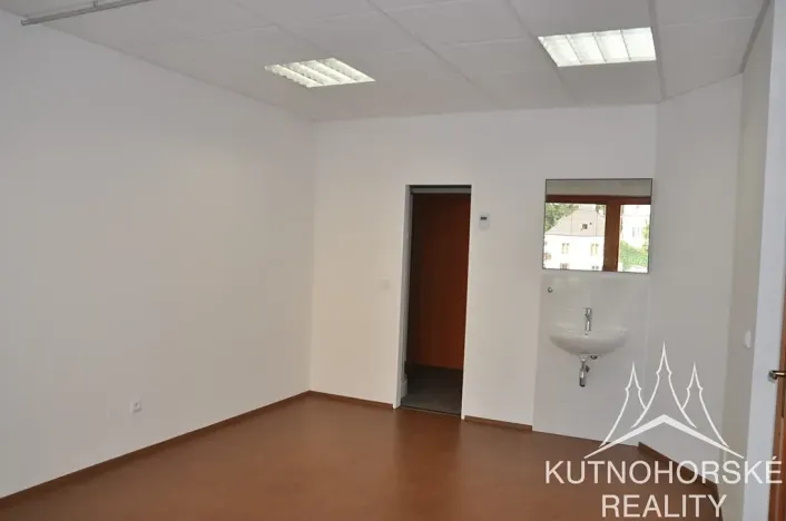 Pronájem obchodního prostoru, Kutná Hora, 22 m2