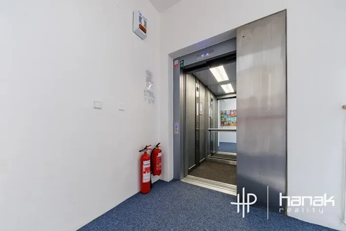 Pronájem kanceláře, Olomouc, Karolíny Světlé, 50 m2