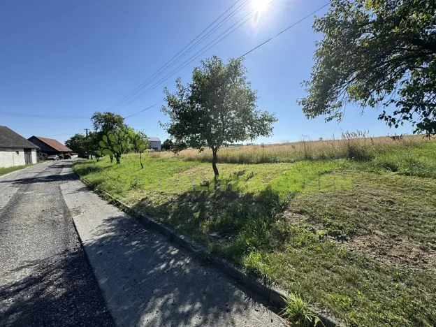 Prodej pozemku pro bydlení, Ostrata, 1273 m2