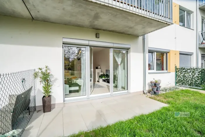 Prodej bytu 2+kk, Unhošť, U Parketárny, 60 m2