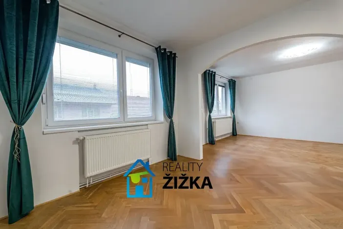 Pronájem bytu 2+1, Rousínov, Velešovická, 70 m2