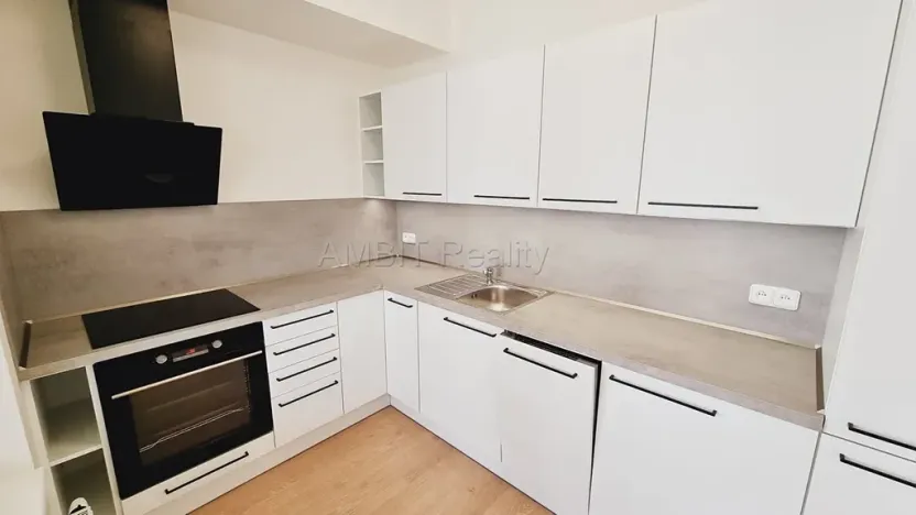 Pronájem bytu 1+kk, Praha - Hlubočepy, Ondrákové, 35 m2