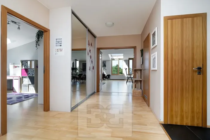 Prodej bytu 6+kk a větší, Průhonice, Uhříněveská, 264 m2