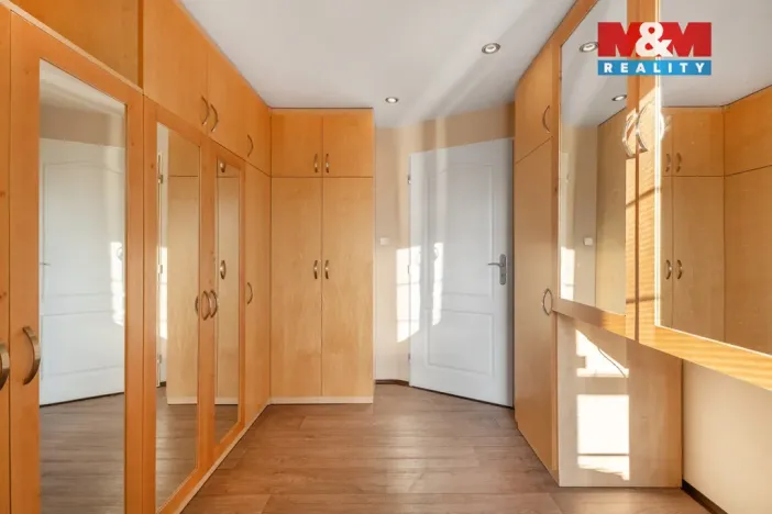 Prodej rodinného domu, Jeřmanice, Rádelská, 271 m2