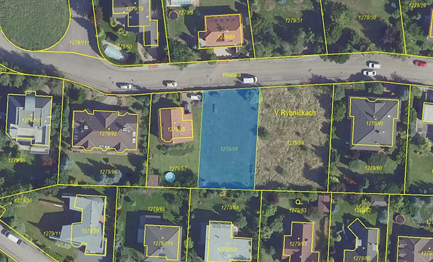 Prodej pozemku, Praha - Dolní Chabry, Pihelská, 800 m2